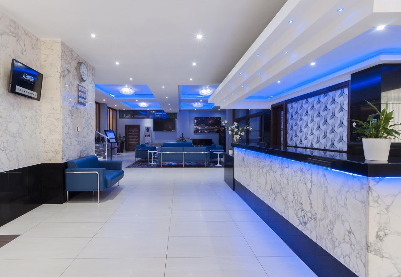 Alexandra Hotel Saint Julian's Exterior photo